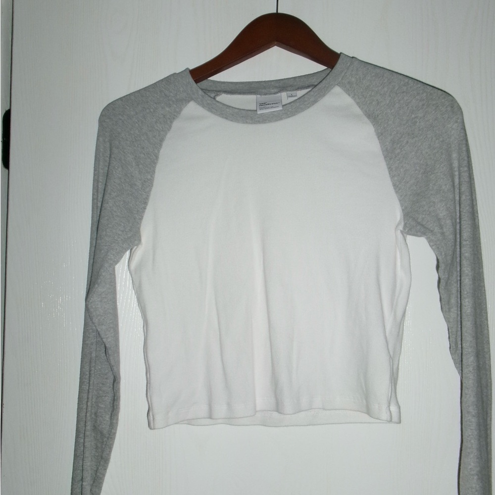 TNA Gray and White Long Sleeve Tee
